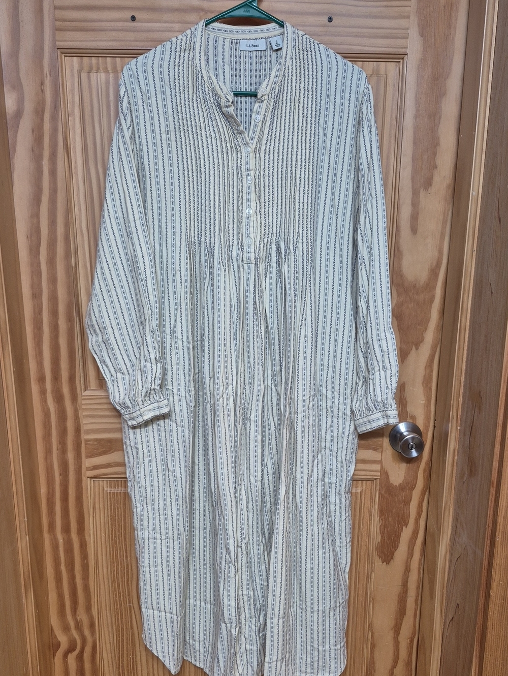 Vintage L.L. Bean 100% Cotton Pintuck Nightgown Striped Size S
